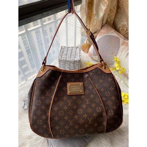 duplicate Louis Vuitton handbags